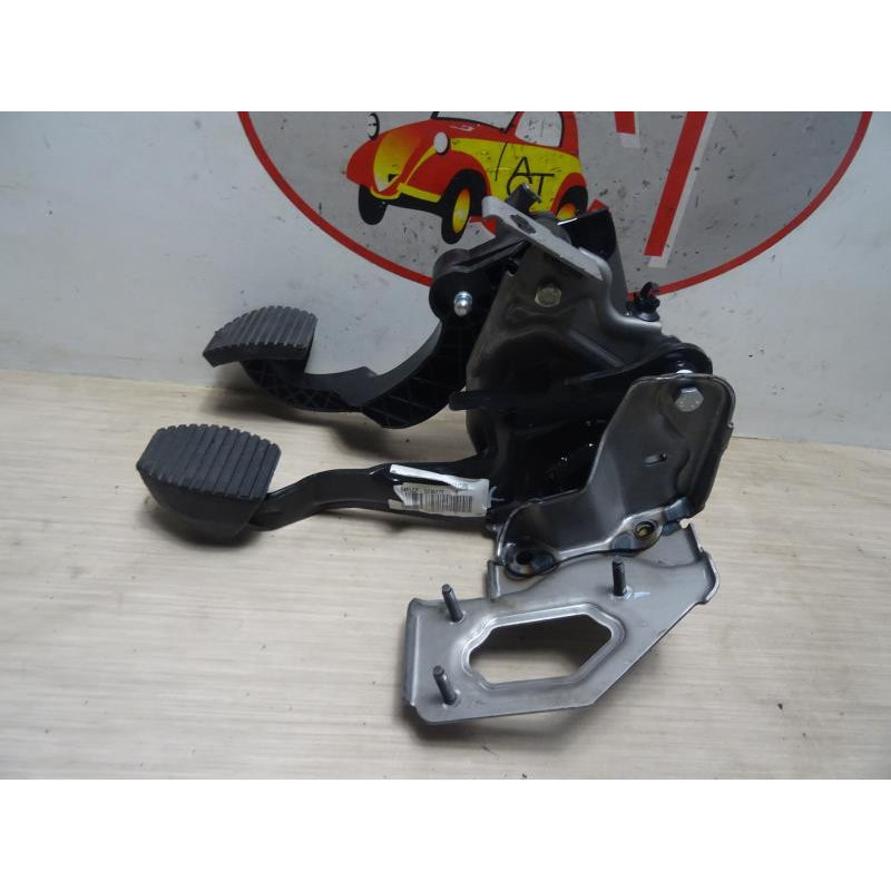 Pedalier FORD FIESTA 6 PHASE 1 d’occasion