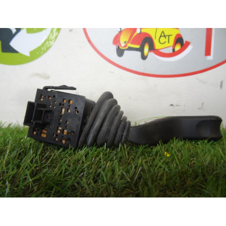 Commodo d'essuie glaces OPEL CORSA (C) PHASE 1 d’occasion