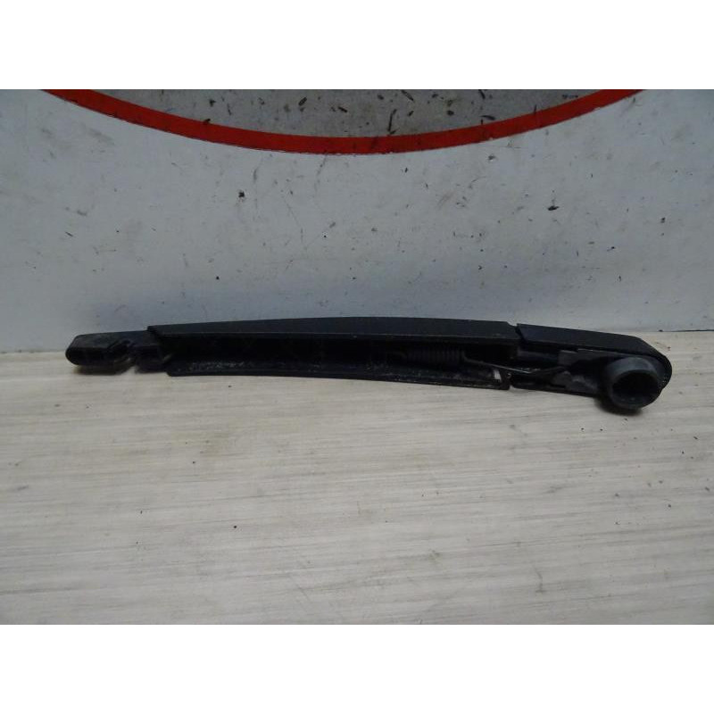 Bras essuie glace arriere RENAULT CLIO 3 PHASE 1 BREAK d’occasion
