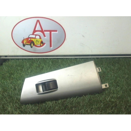 Interrupteur de leve vitre avant droit TOYOTA COROLLA IX d’occasion