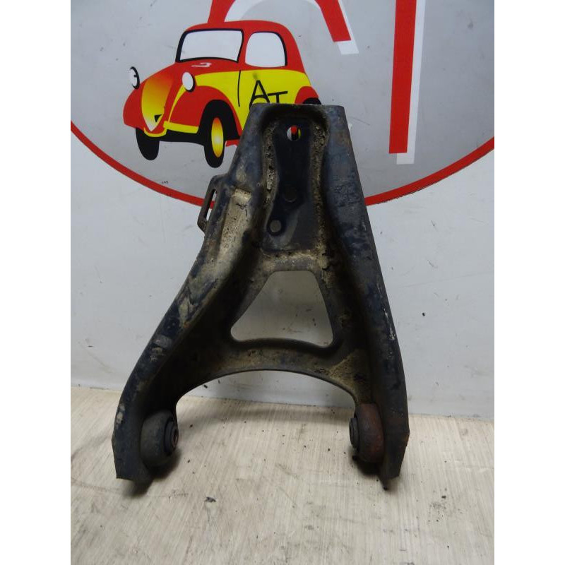 Triangle superieur avant gauche RENAULT R19 PHASE 2 d’occasion