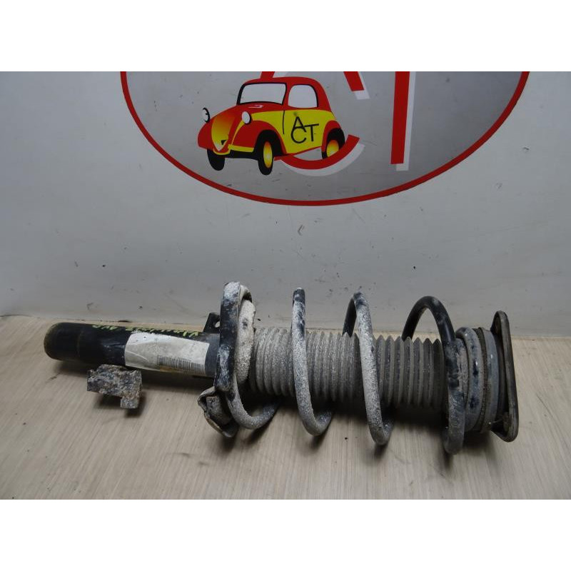 Amortisseur avant droit VOLVO S 40 2 PHASE 1 d’occasion