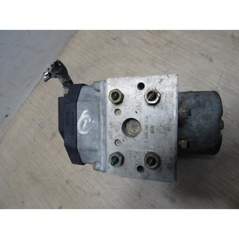 Bloc ABS (freins anti-blocage) RENAULT SCENIC 1 PHASE 2 d’occasion
