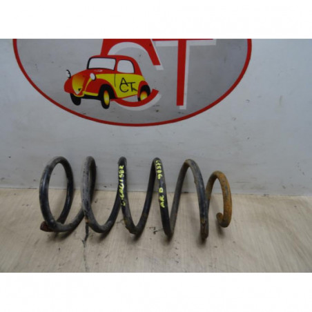Ressort de suspension arriere droit TOYOTA LAND CRUISER 4 J120 d’occasion