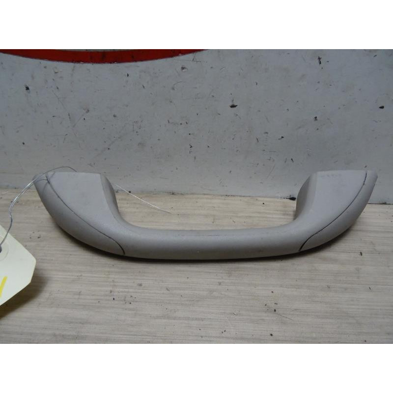 Poignee de maintien arriere gauche DACIA SANDERO 1 d’occasion