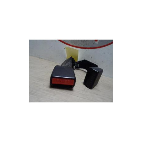 Attache ceinture arriere gauche DACIA SANDERO 1 d’occasion