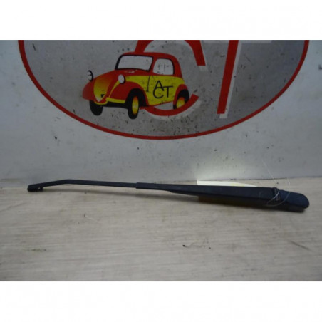 Bras essuie glace avant droit DACIA SANDERO 1 d’occasion