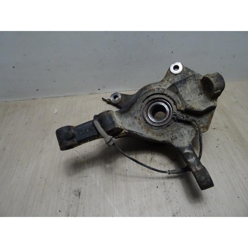 Fusee avant gauche RENAULT ESPACE 4 PHASE 1 d’occasion