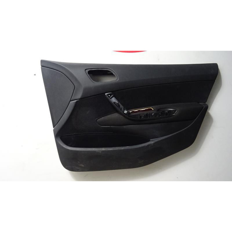 Garniture porte avant droite PEUGEOT 308 1 PHASE 1 d’occasion