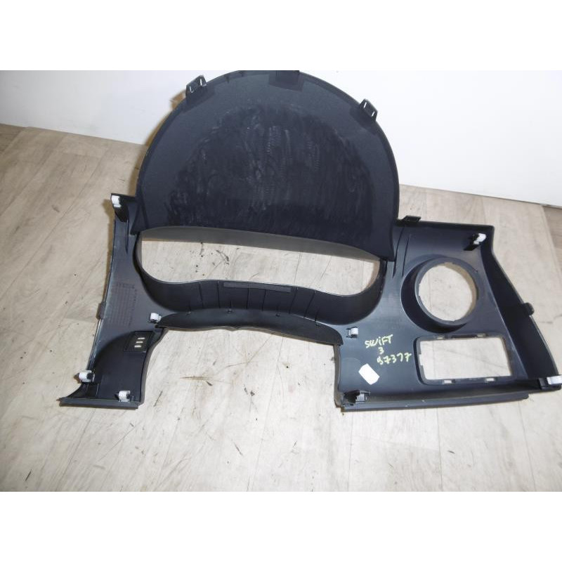 Casquette tableau de bord SUZUKI SWIFT 3 d’occasion