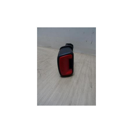 Attache ceinture arriere droit SUZUKI SWIFT 4 d’occasion