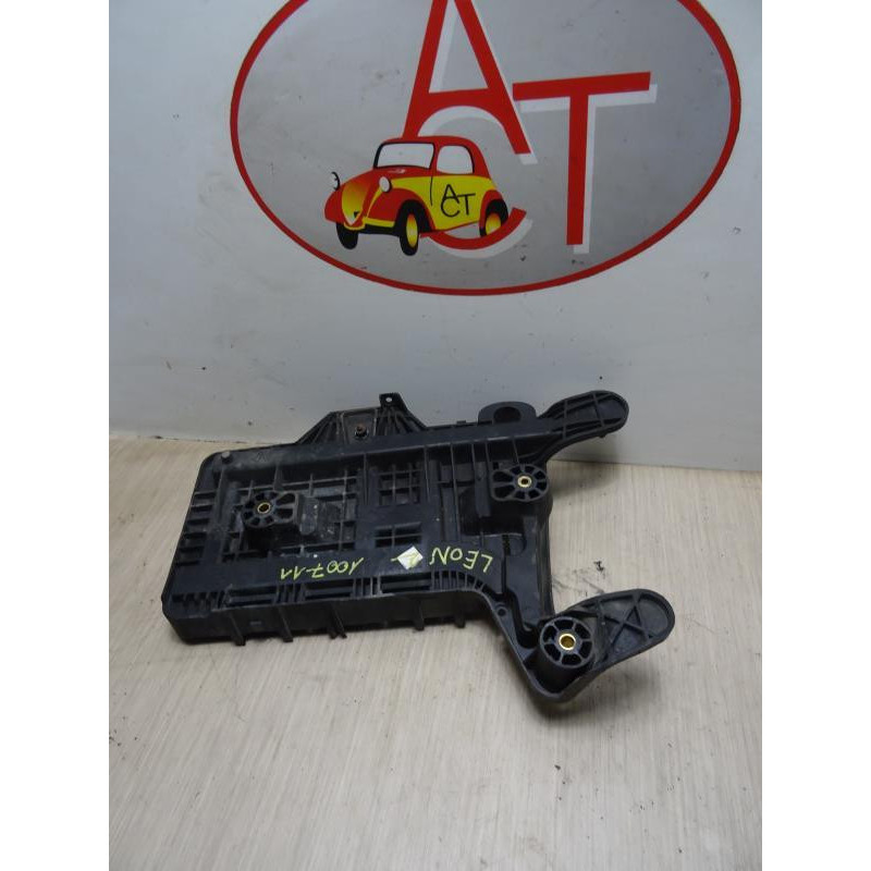 Coffre à batterie SEAT LEON 2 PHASE 1 d’occasion