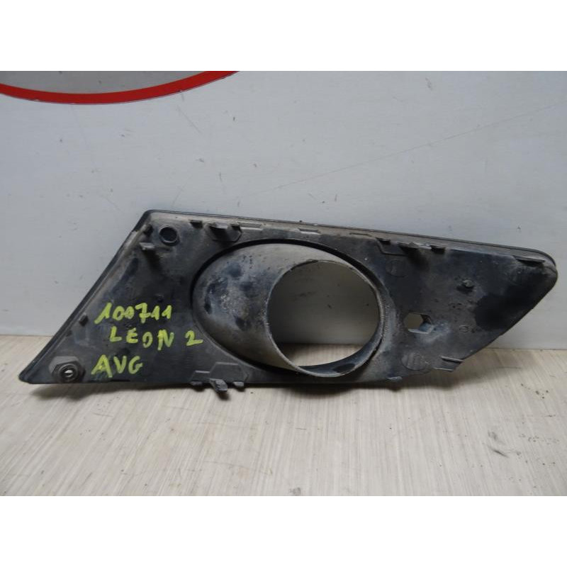 Enjoliveur anti brouillard SEAT LEON 2 PHASE 1 d’occasion