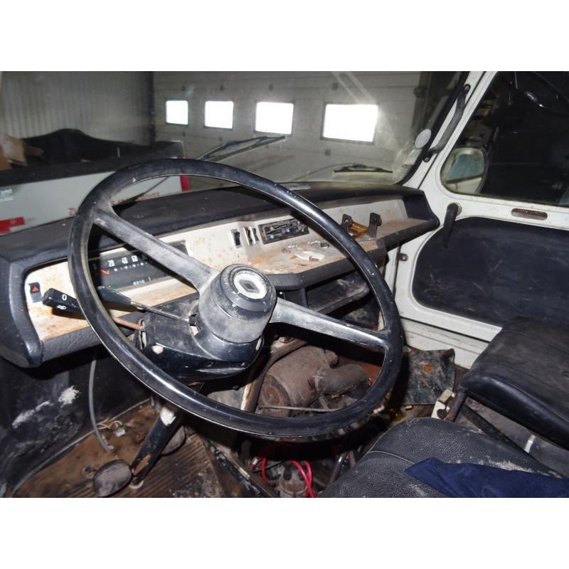 Crosse avant droit RENAULT ESTAFETTE d’occasion