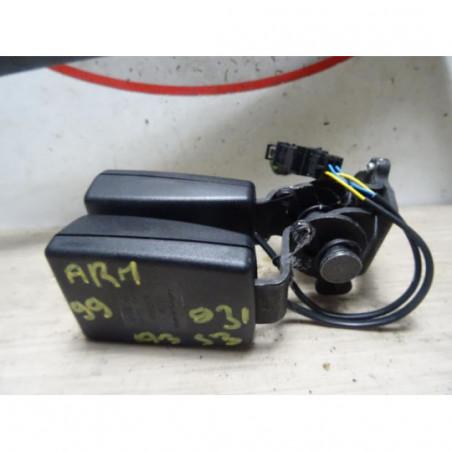 Attache ceinture arriere gauche AUDI A3 3 LIMOUSINE S3 PHASE 1 d’occasion