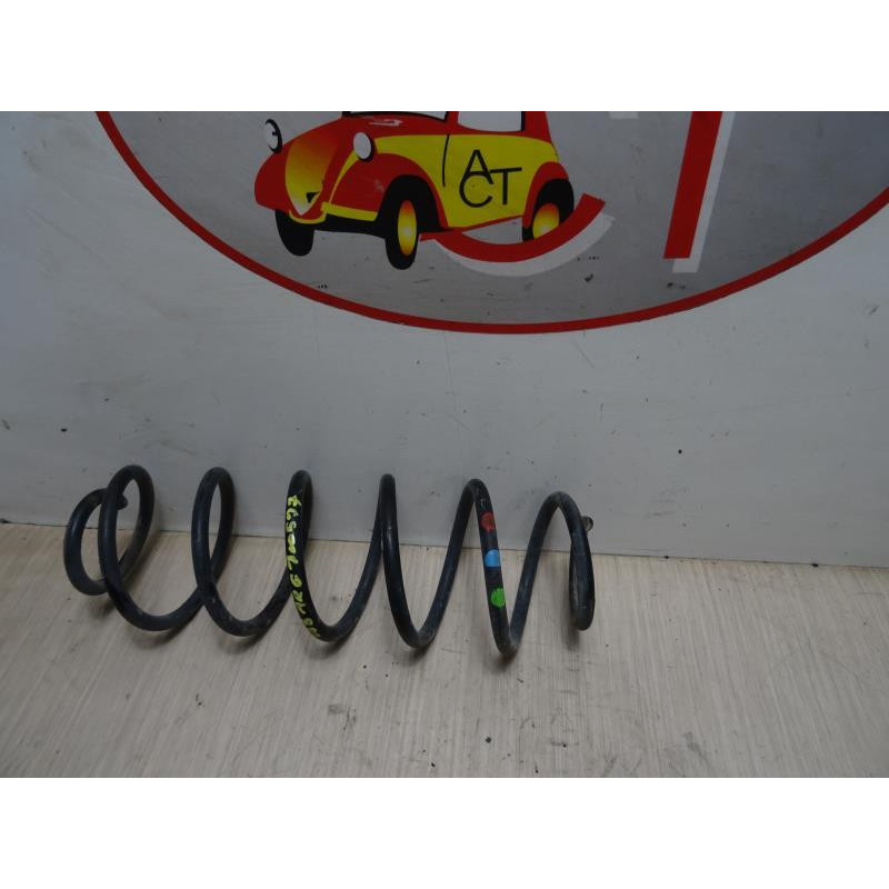 Ressort de suspension arriere gauche PEUGEOT 208 1 PHASE 1 d’occasion