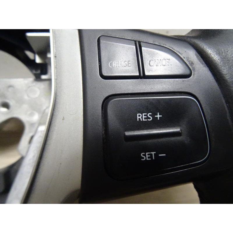 Volant SUZUKI SWIFT 4 d’occasion
