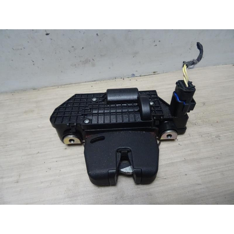 Serrure de hayon CITROEN DS3 PHASE 1 d’occasion