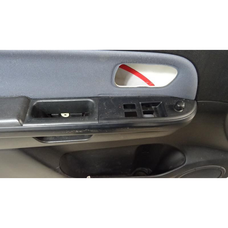 Panneau de porte avant gauche SUZUKI GRAND VITARA 2 PHASE 1 d’occasion