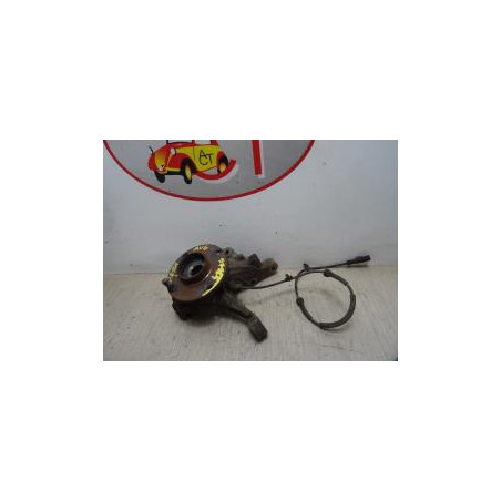 Fusee avant gauche FORD FIESTA 6 PHASE 1 d’occasion
