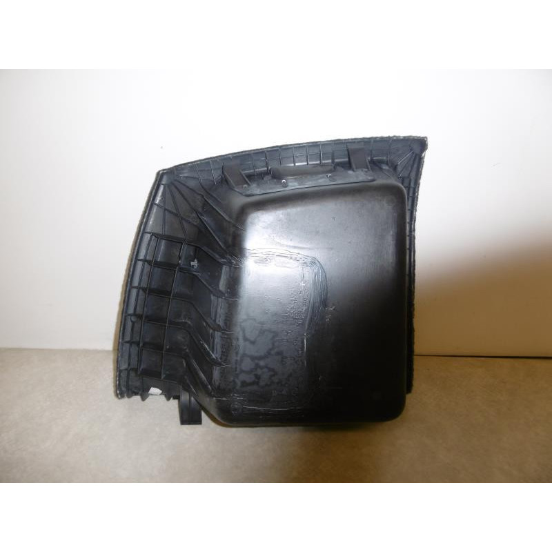 Garniture coffre droit AUDI A6 3 AVANT PHASE 2 BREAK d’occasion