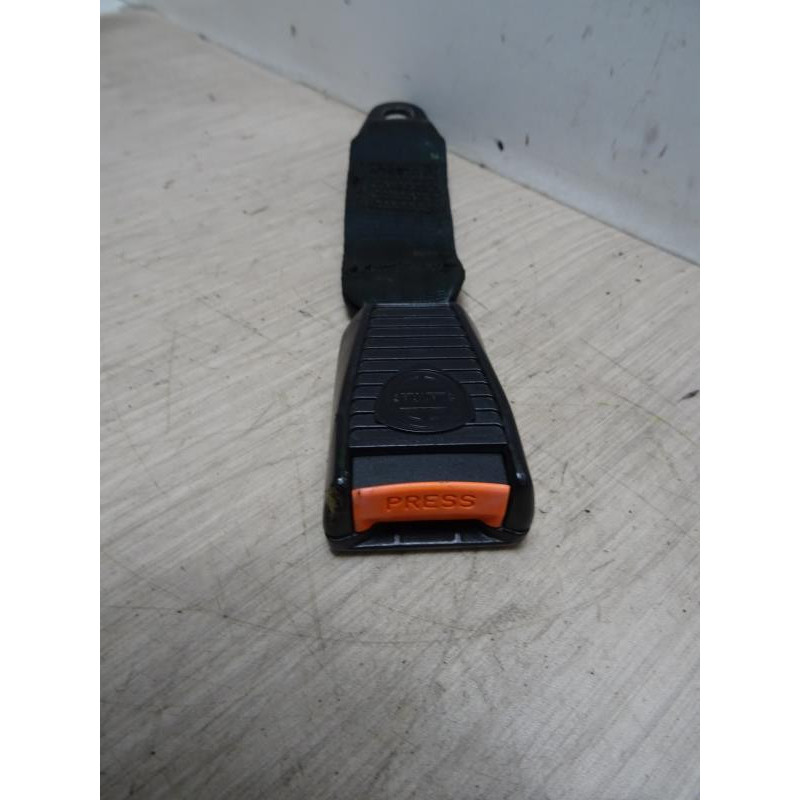 Attache ceinture arriere droit LANCIA DELTA 2 d’occasion
