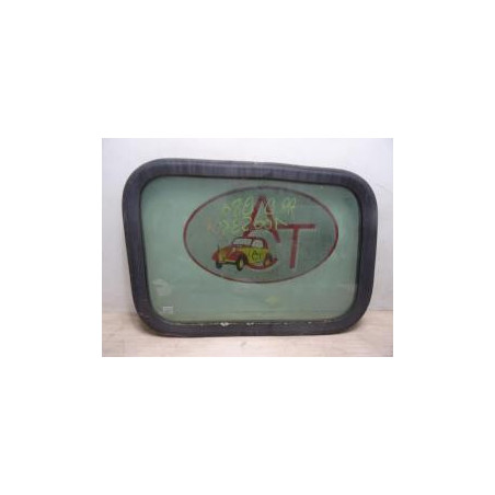 Vitre arriere droit RENAULT B80 d’occasion