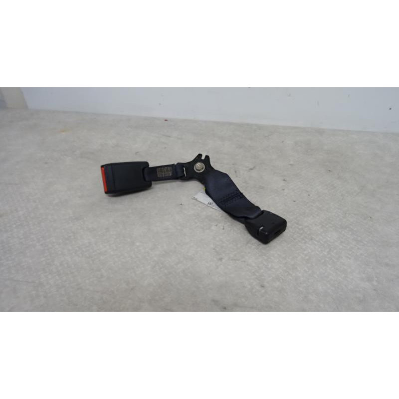 Attache ceinture arriere droit SUBARU IMPREZA 2 d’occasion