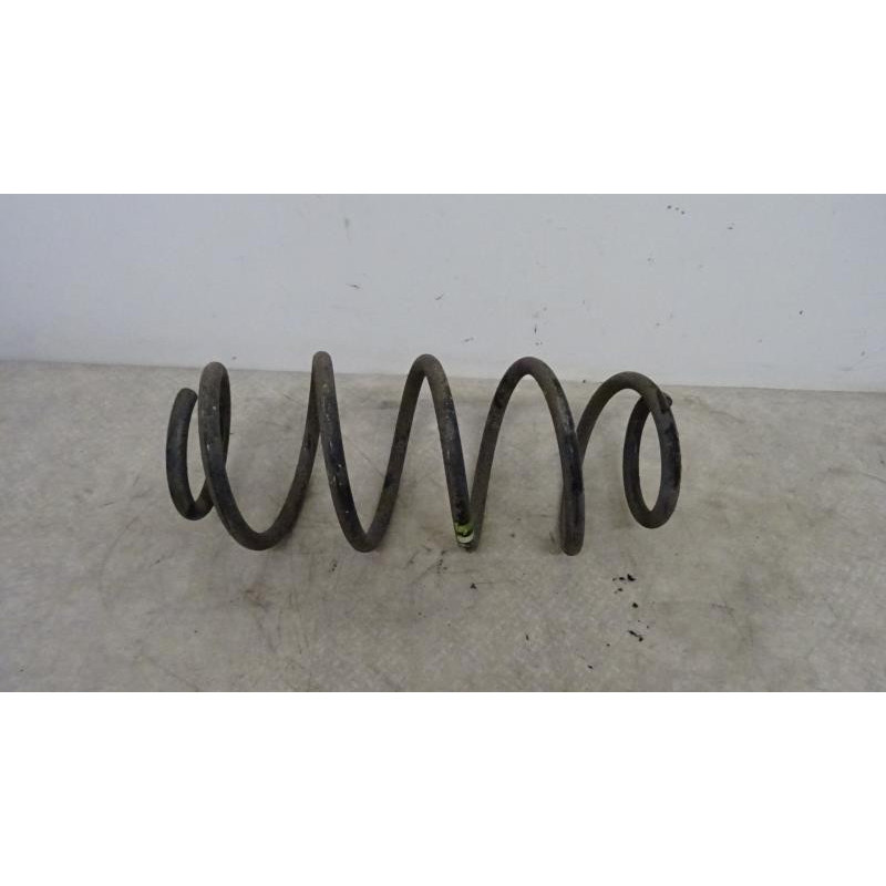 Ressort de suspension arriere gauche RENAULT KANGOO 2 PHASE 2 d’occasion
