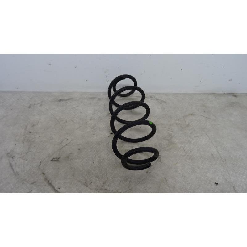 Ressort de suspension arriere droit SUZUKI SWIFT 4 d’occasion