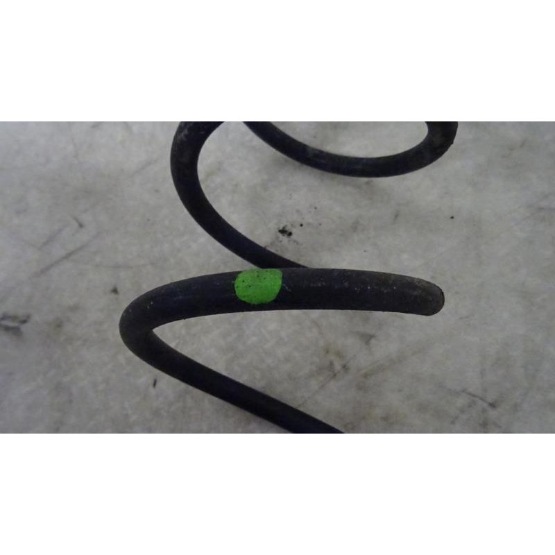 Ressort de suspension arriere droit SUZUKI SWIFT 4 d’occasion
