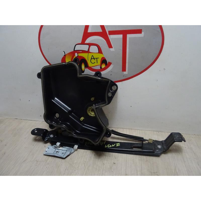 Mecanisme de leve vitre electrique arriere gauche SEAT LEON 2 PHASE 1 d’occasion