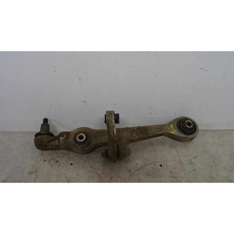Bras inferieur avant droit AUDI A4 1 AVANT PHASE 1 BREAK d’occasion