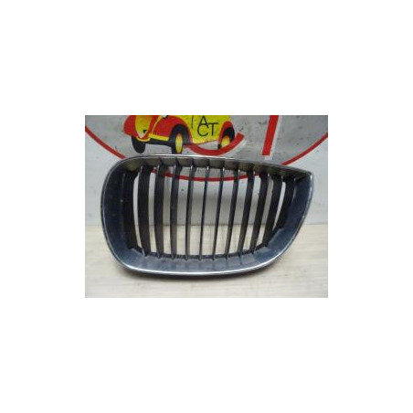 Grille de calandre gauche BMW SERIE 1 E87 PHASE 1 d’occasion