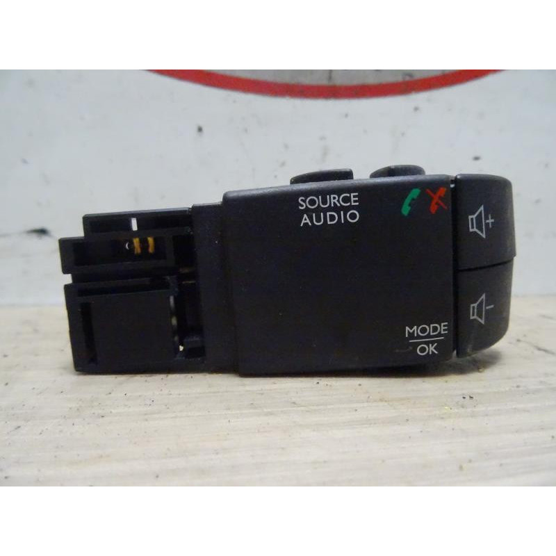 Commande autoradio RENAULT CLIO 4 PHASE 2 d’occasion