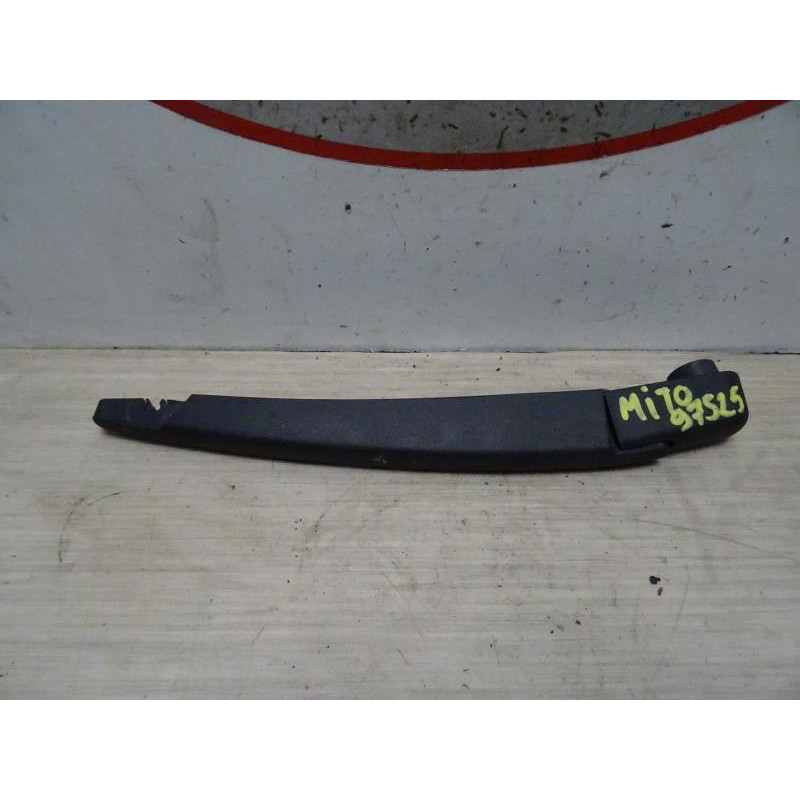 Bras essuie glace arriere ALFA ROMEO MITO PHASE 1 d’occasion