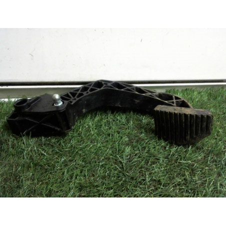 Pedalier d'embrayage PEUGEOT 207 1.6 HDI d’occasion