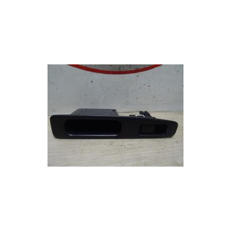 Interrupteur de leve vitre arriere droit NISSAN QASHQAI 1 PHASE 1 d’occasion