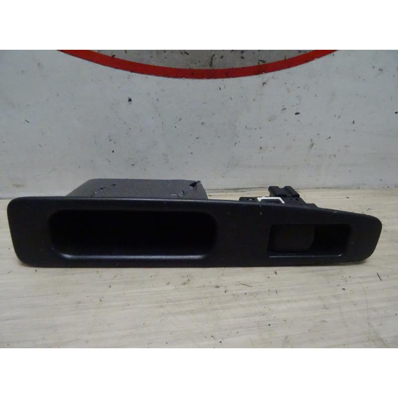 Interrupteur de leve vitre arriere droit NISSAN QASHQAI 1 PHASE 1 d’occasion