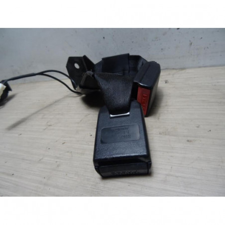 Attache ceinture arriere droit NISSAN QASHQAI 1 PHASE 1 d’occasion