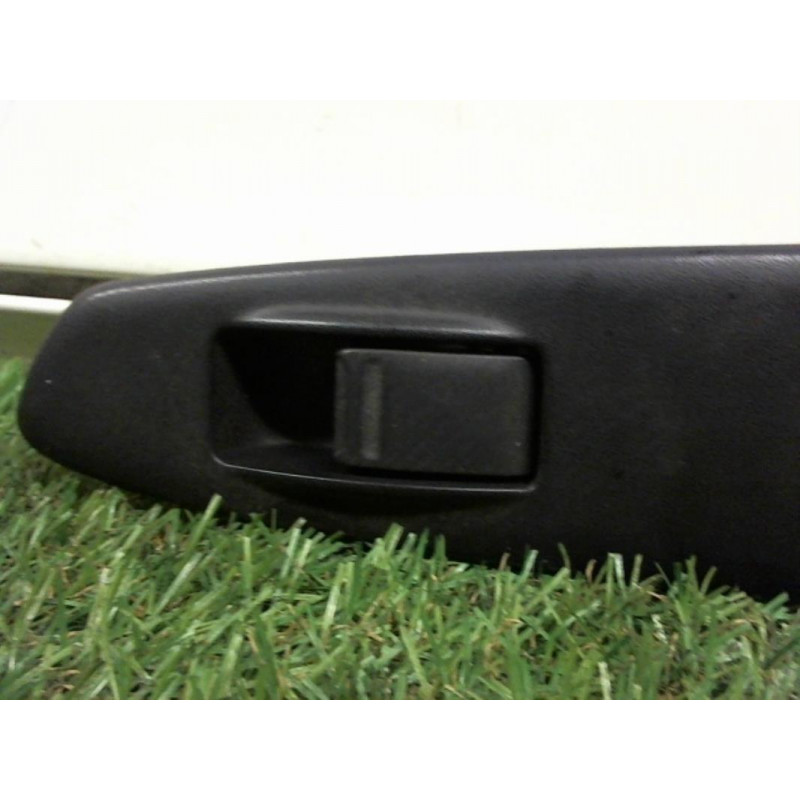 Interrupteur de leve vitre arriere gauche SUBARU FORESTER II PHASE 1 d’occasion