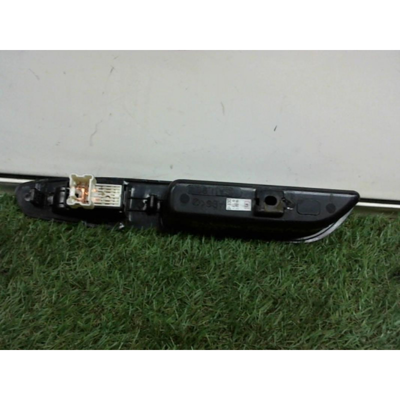 Interrupteur de leve vitre arriere gauche SUBARU FORESTER II PHASE 1 d’occasion