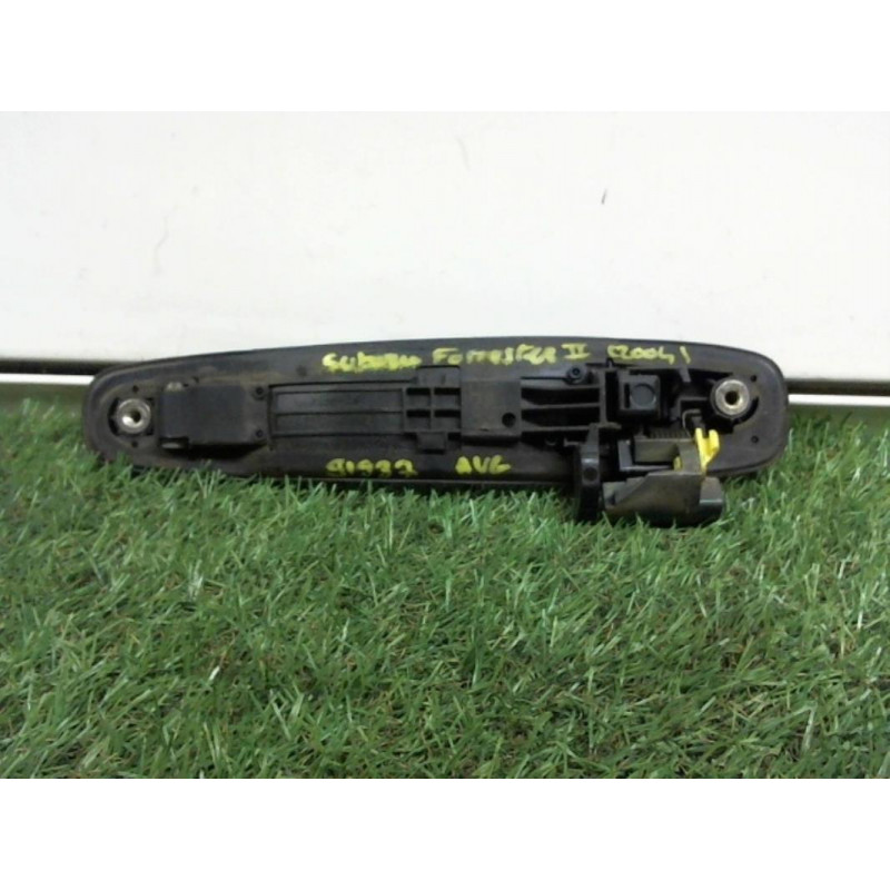 Poignee porte avant gauche SUBARU FORESTER II PHASE 1 d’occasion