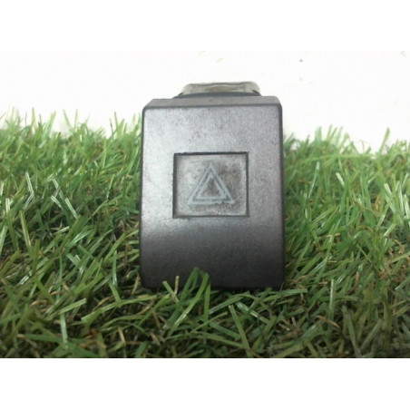 Bouton de warning RENAULT  d’occasion