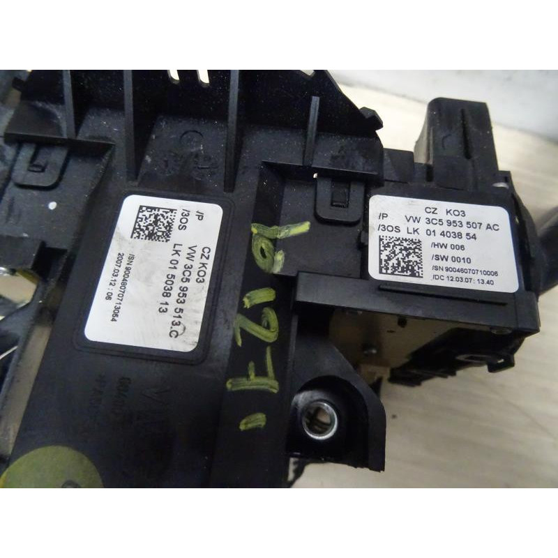 Com (Bloc Contacteur Tournant+Commodo Essuie Glace+Commodo Phare) VOLKSWAGEN  d’occasion