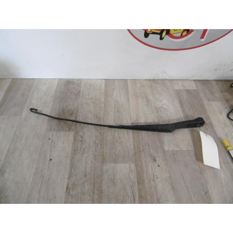Bras essuie glace avant droit LAND ROVER FREELANDER 1 PHASE 4 d’occasion