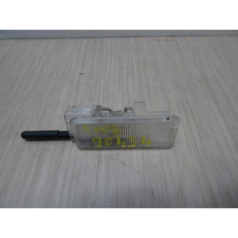 Eclairage de plaque PEUGEOT 1007 d’occasion