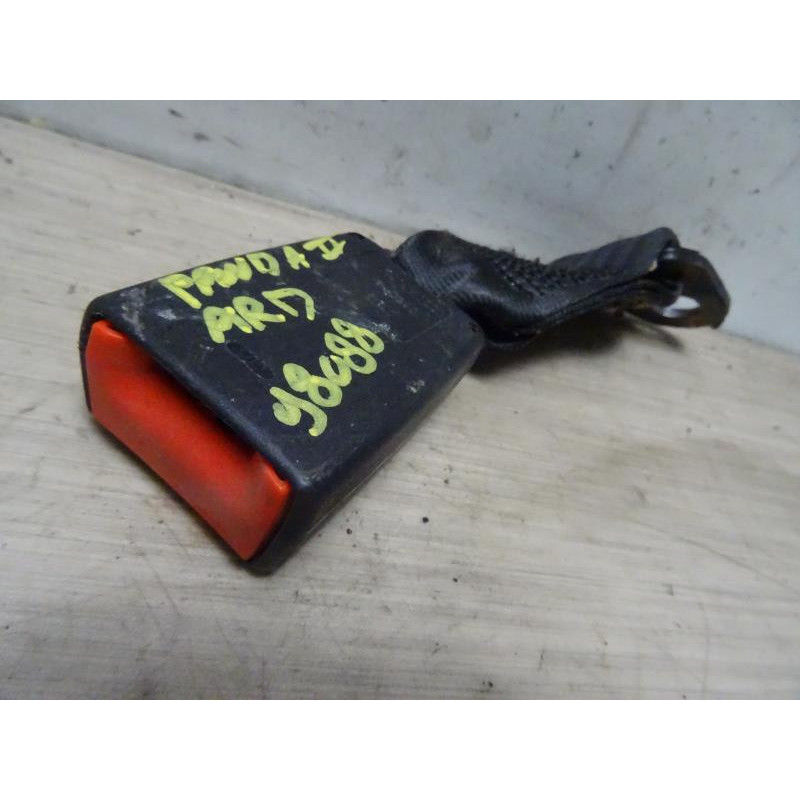 Attache ceinture arriere droit FIAT PANDA 2 PHASE 1 d’occasion