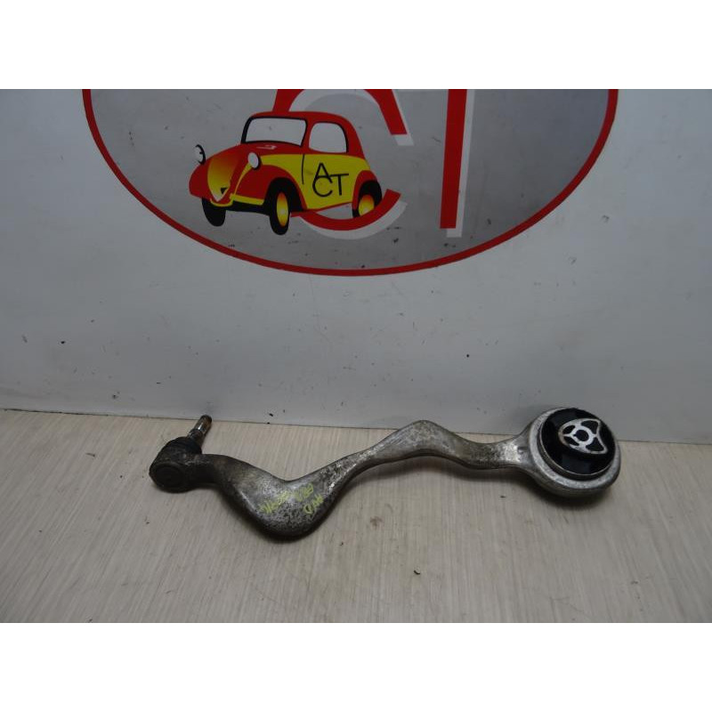 Bras de suspension superieur avant droit BMW SERIE 1 E82 COUPE d’occasion