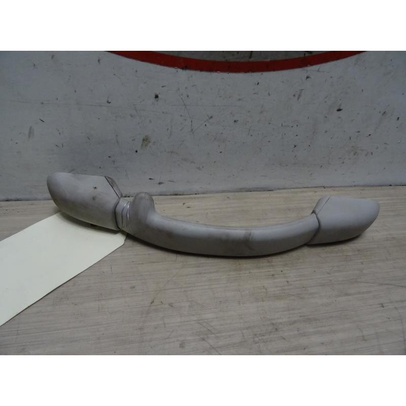 Poignee de maintien arriere gauche PEUGEOT 1007 d’occasion